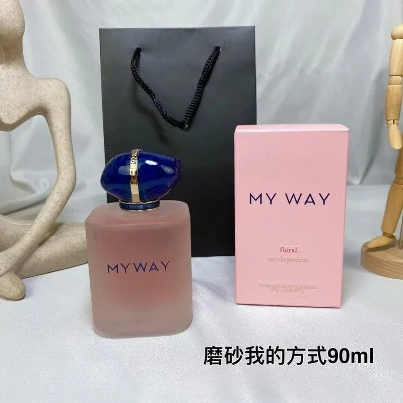 90ML Popular Brand Perfume Fresh and lively women's body spray Sweet but not cloying Long Lasting Fragrance Suitable for dating